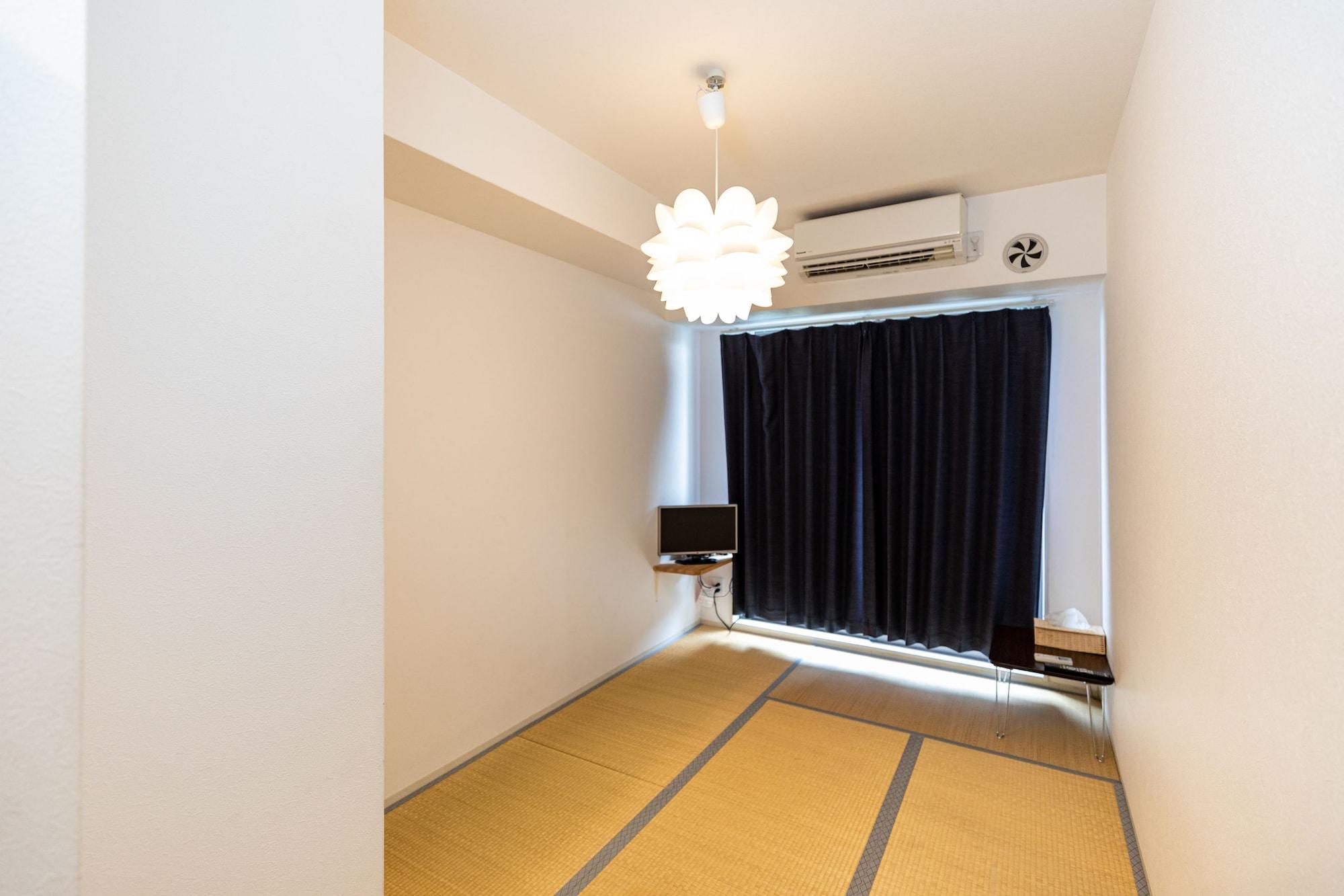 Ferienwohnung Tabist Gloire Ōsaka Exterior foto