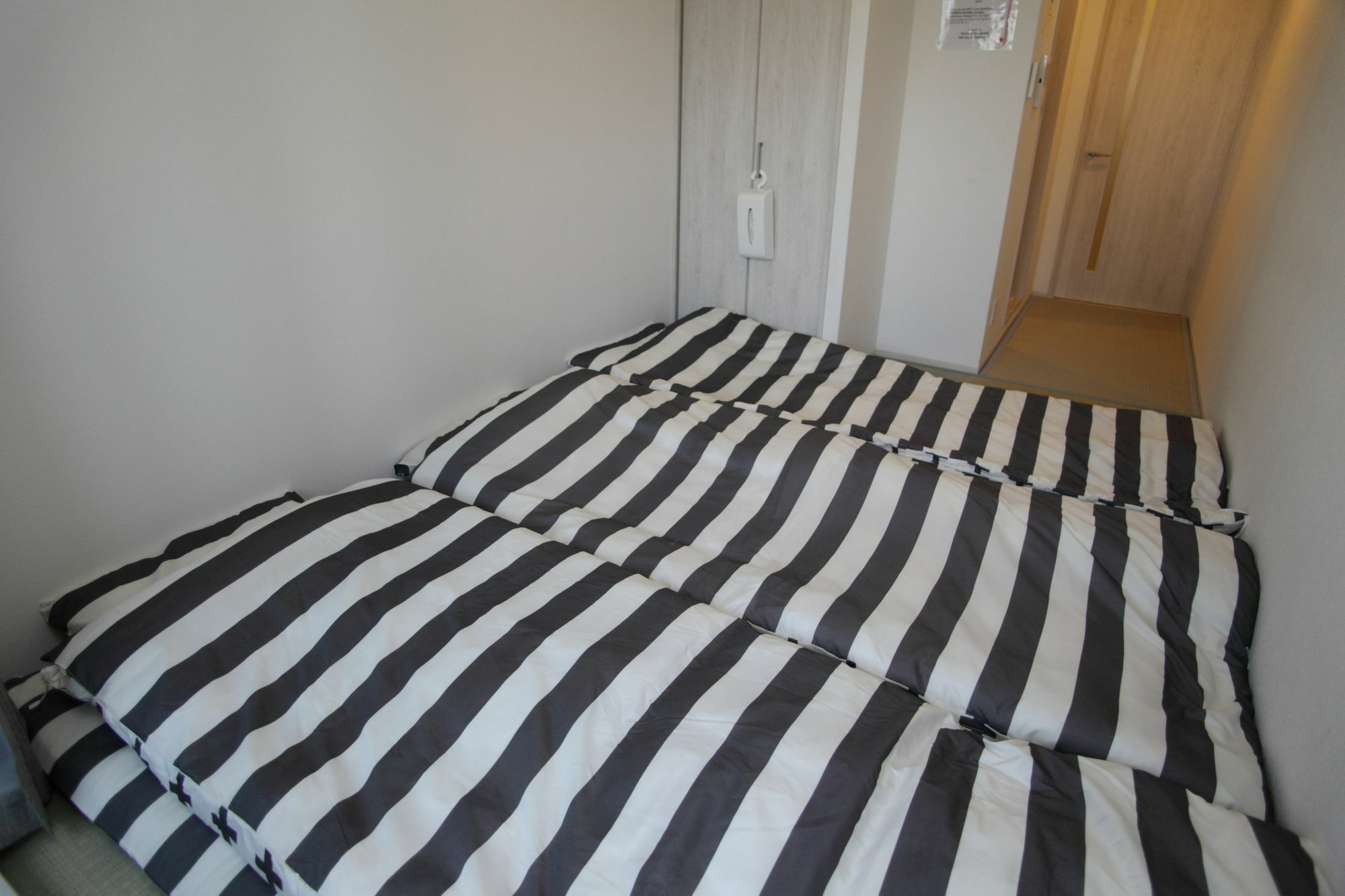 Ferienwohnung Tabist Gloire Ōsaka Exterior foto