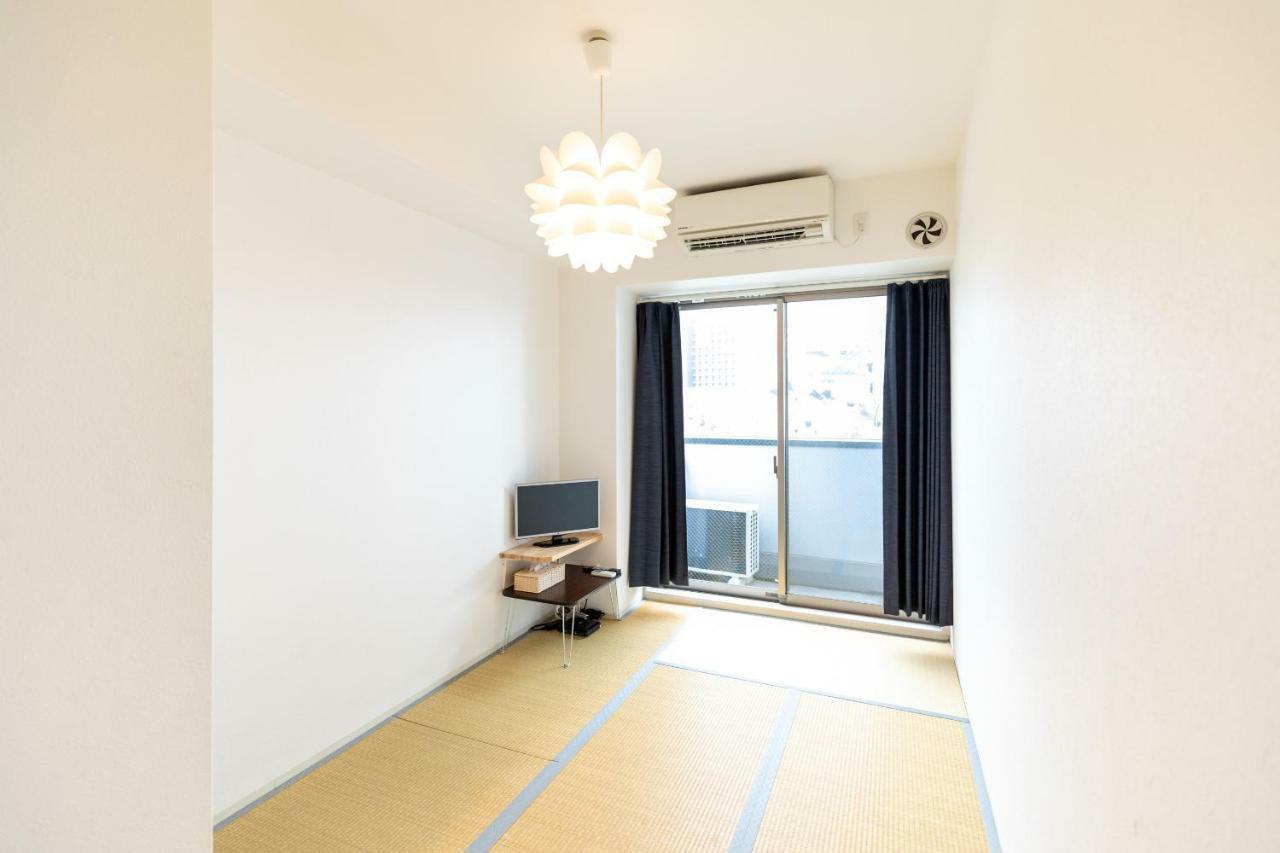 Ferienwohnung Tabist Gloire Ōsaka Exterior foto